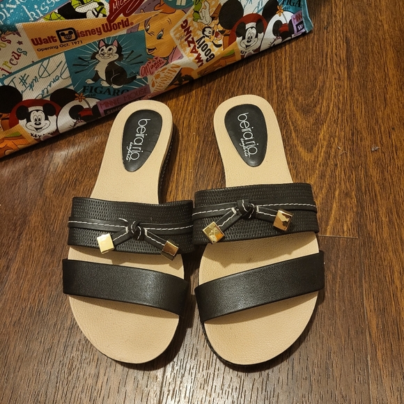 Sandals - Picture 2 of 2